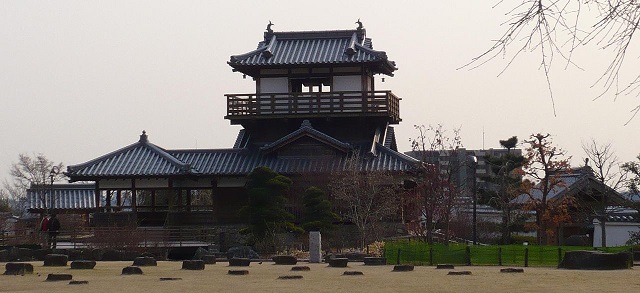 摂津池田城跡の模擬櫓台