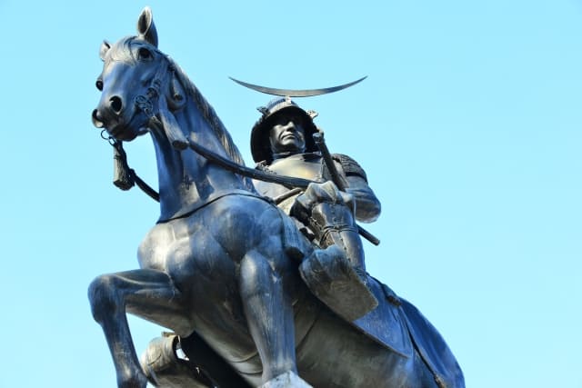 仙台城の伊達政宗騎馬像