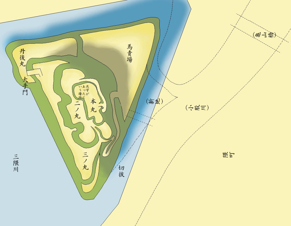 ※本丸を中心に築城された日隈城の縄張り（wikipediaより）