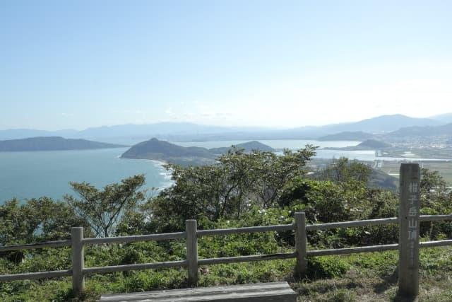 柑子岳山頂から望む博多湾