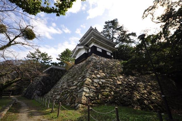 昭和29年（1954）に再建された三河吉田城の鉄櫓