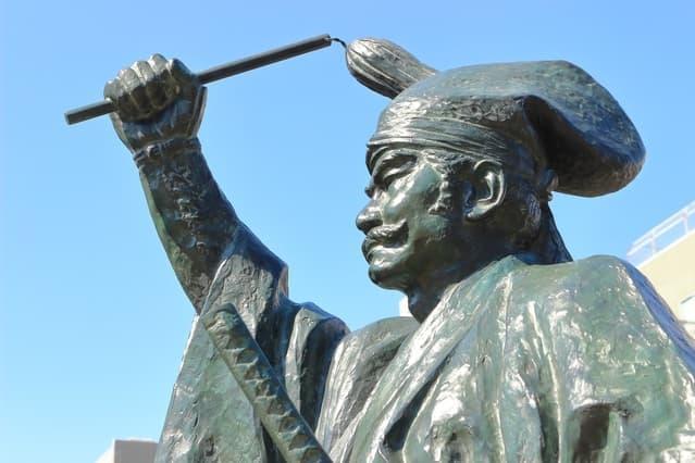名古屋市中区栄一丁目にある、福島正則の銅像