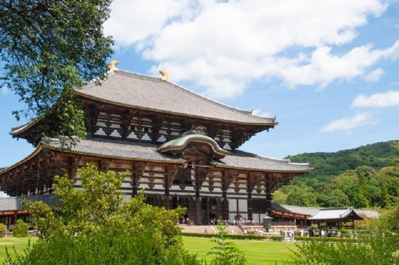 現在の東大寺大仏殿