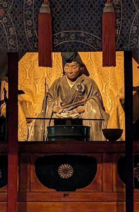 光厳法皇の木像（出典：wikipedia）