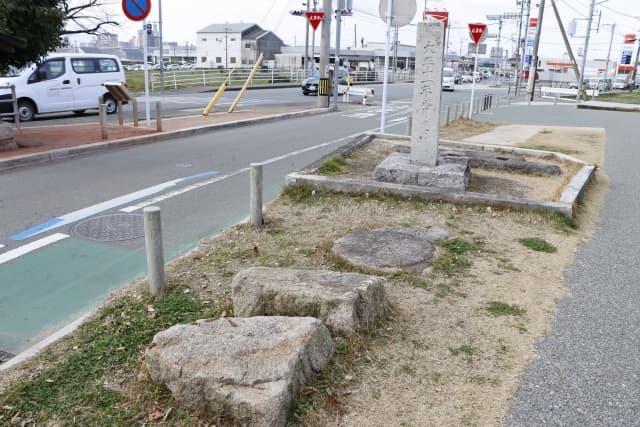 水城東門跡礎石