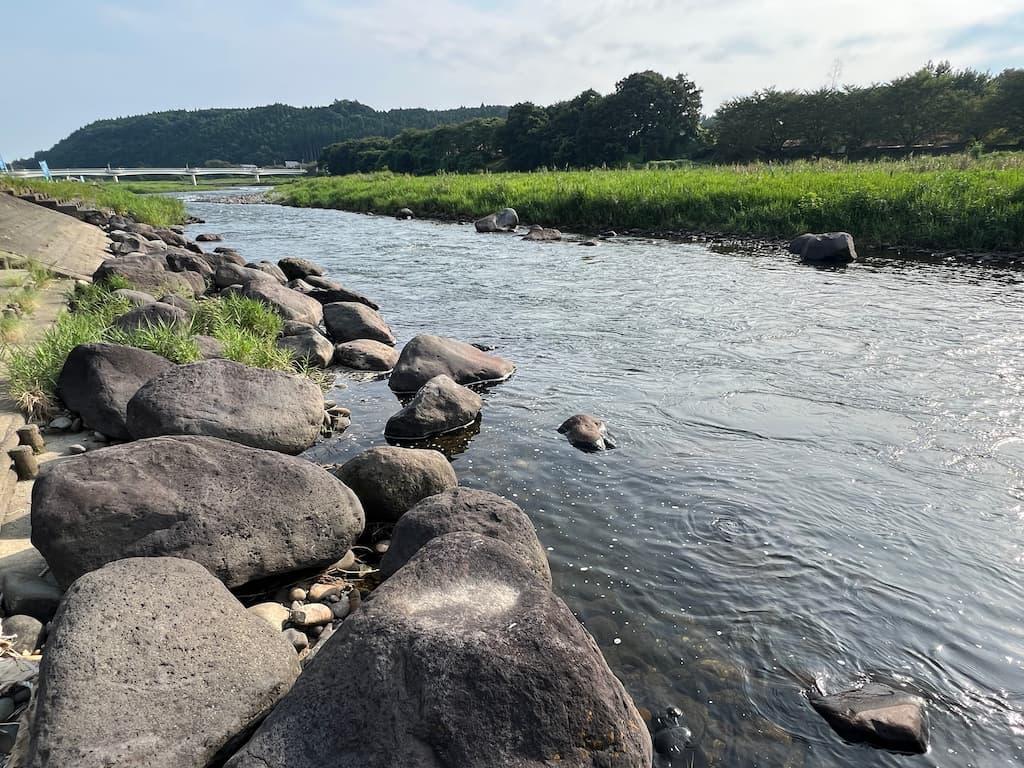 黒羽城を遠望する河辺、おそらくこの近辺から舟に乗って東京に向かったと思われる